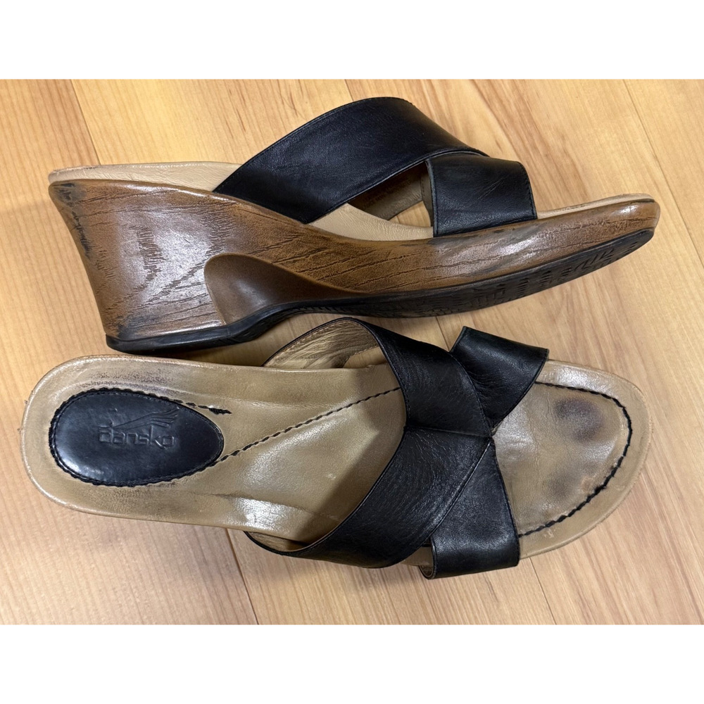 Dansko Necci Wedge Slide Cross Strap Sandals Sz 40, 9.5-10 US